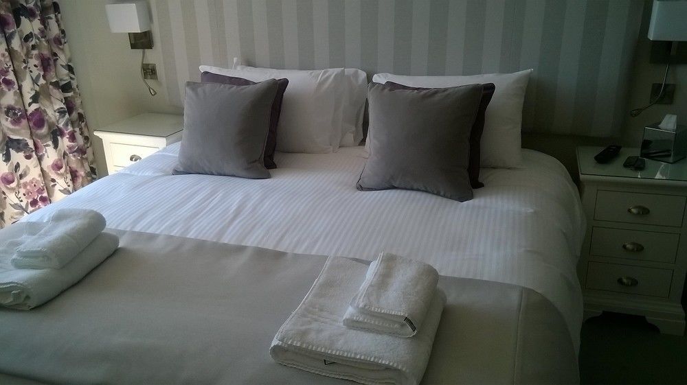 Rose & Crown Hotell Yealmpton Exteriör bild