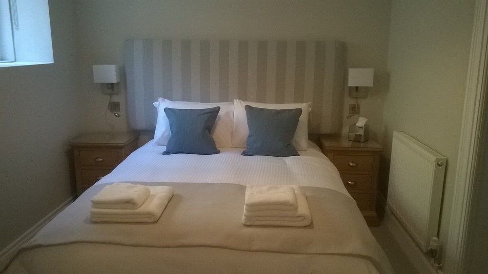 Rose & Crown Hotell Yealmpton Exteriör bild