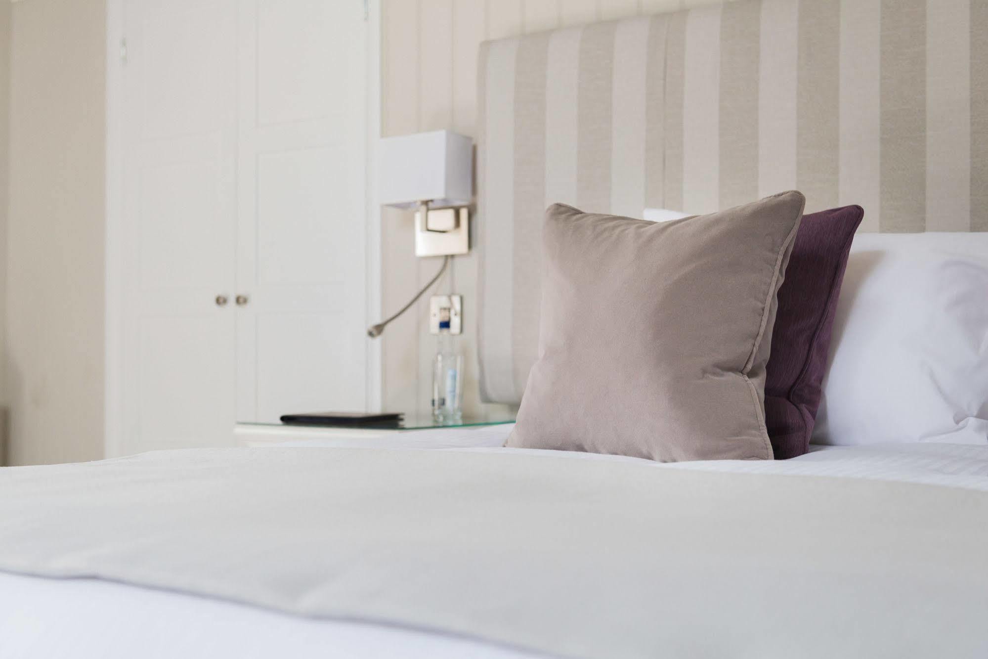 Rose & Crown Hotell Yealmpton Exteriör bild